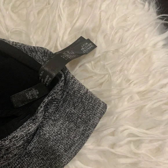 Pink - sports bra - Picture 3 of 3